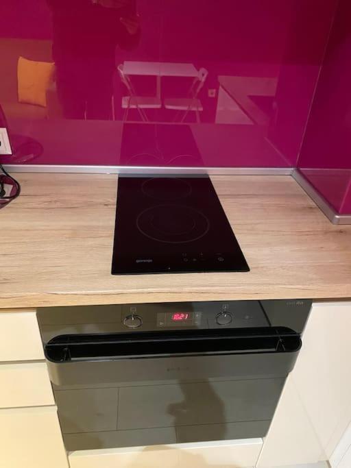 Magenta With Free Wifi Sofia